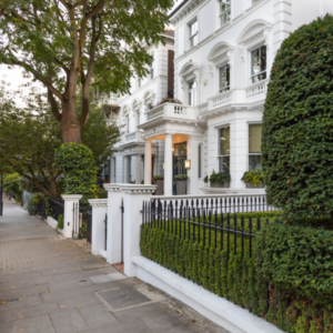 Blog Page 1 Pink Gradient Free Masterclass with Coach Instagram Post 600 x 600 px 9